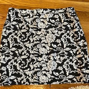 Jack black and white mini skirt - size small